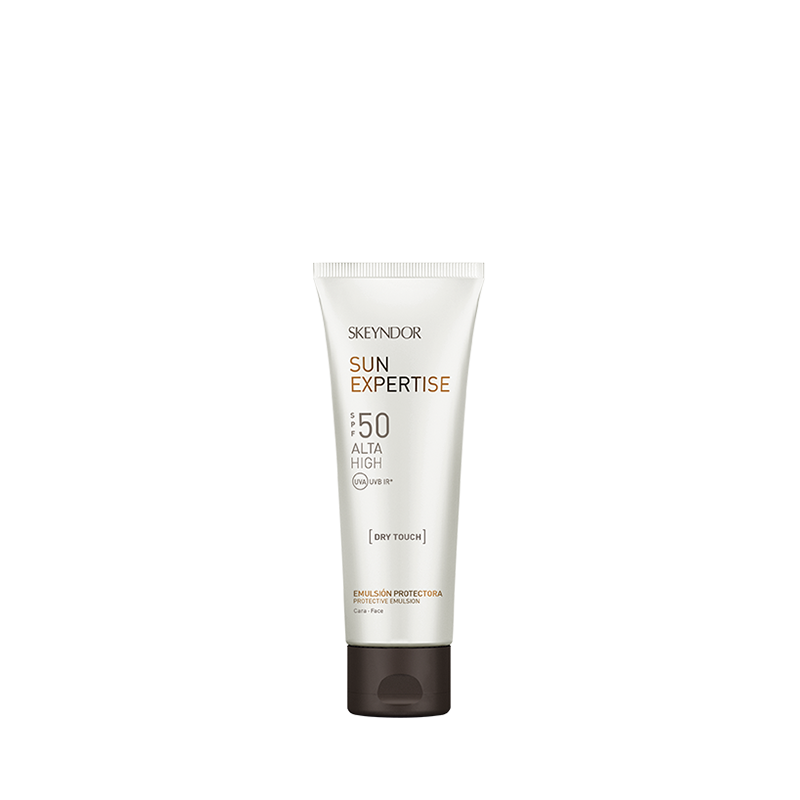 Dry Touch Sunscreen Emulsion SPF 50.png Dry Touch Sunscreen Emulsion SPF 50.png